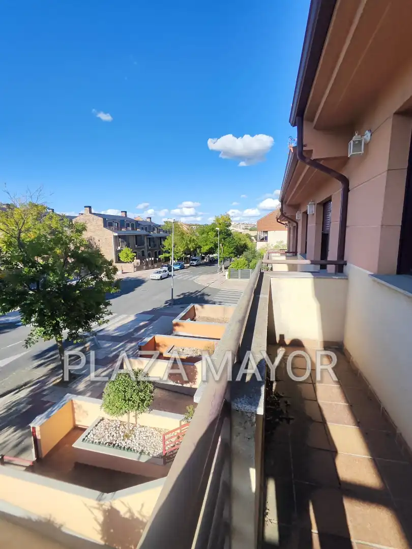 Vista exterior de Casa o xalet en venda en Salamanca amb Calefacció, Jardí privat i Forn