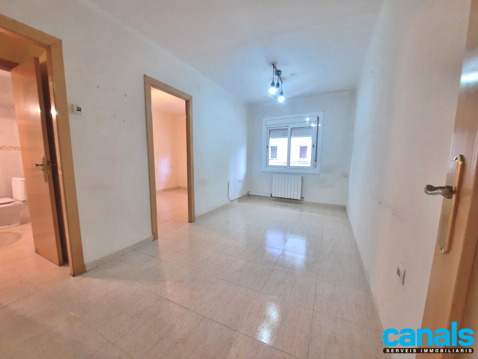Bedroom of Flat for sale in Cerdanyola del Vallès  with Heating