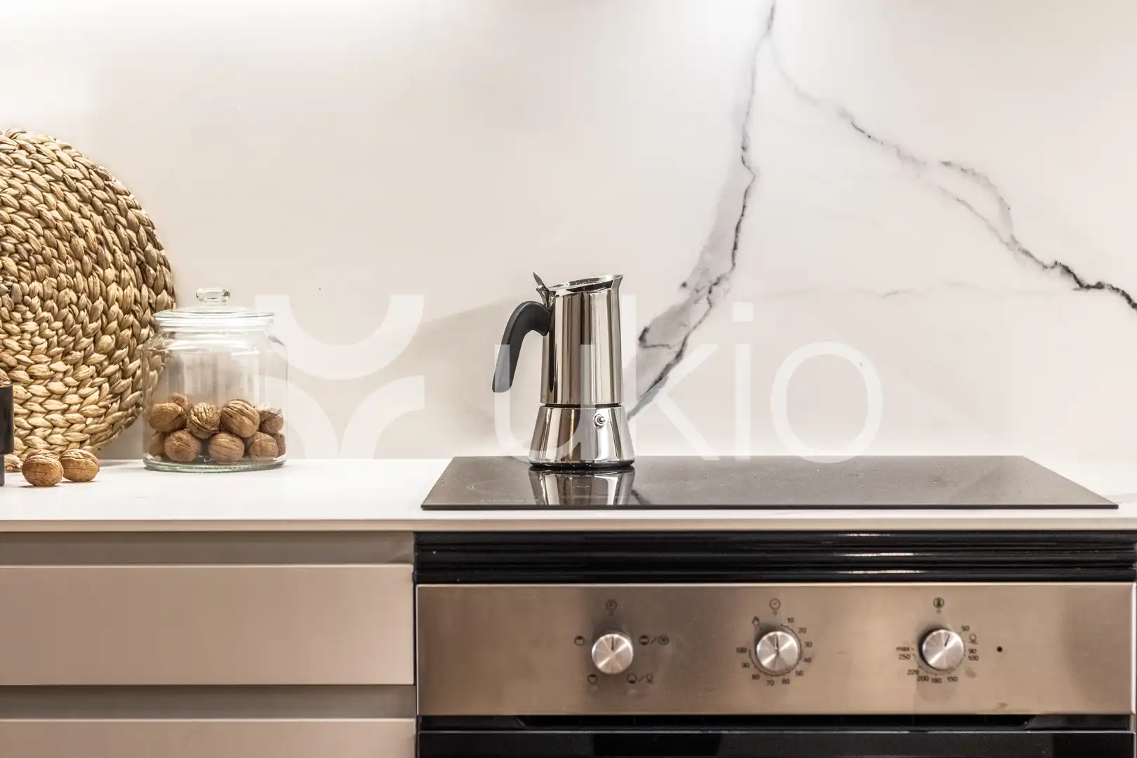 Cocina de Apartamento de alquiler en Madrid con Aire acondicionado, Calefacción y Amueblado