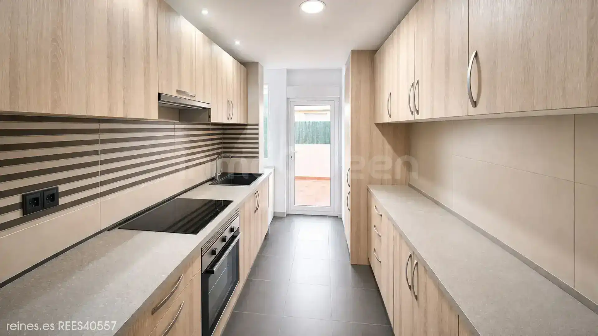 Cocina de Piso en venta en  Zaragoza Capital con Calefacción y Terraza