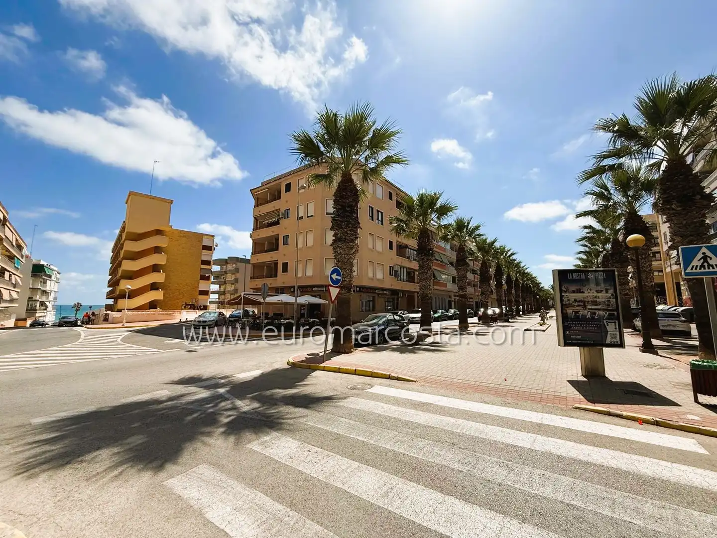 Piso con ascensor en venta en Avinguda de Cervantes, imagen 3