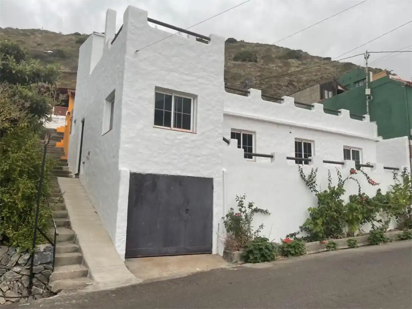 Vista exterior de Casa o xalet en venda en Hermigua amb Jardí privat, Moblat i Forn