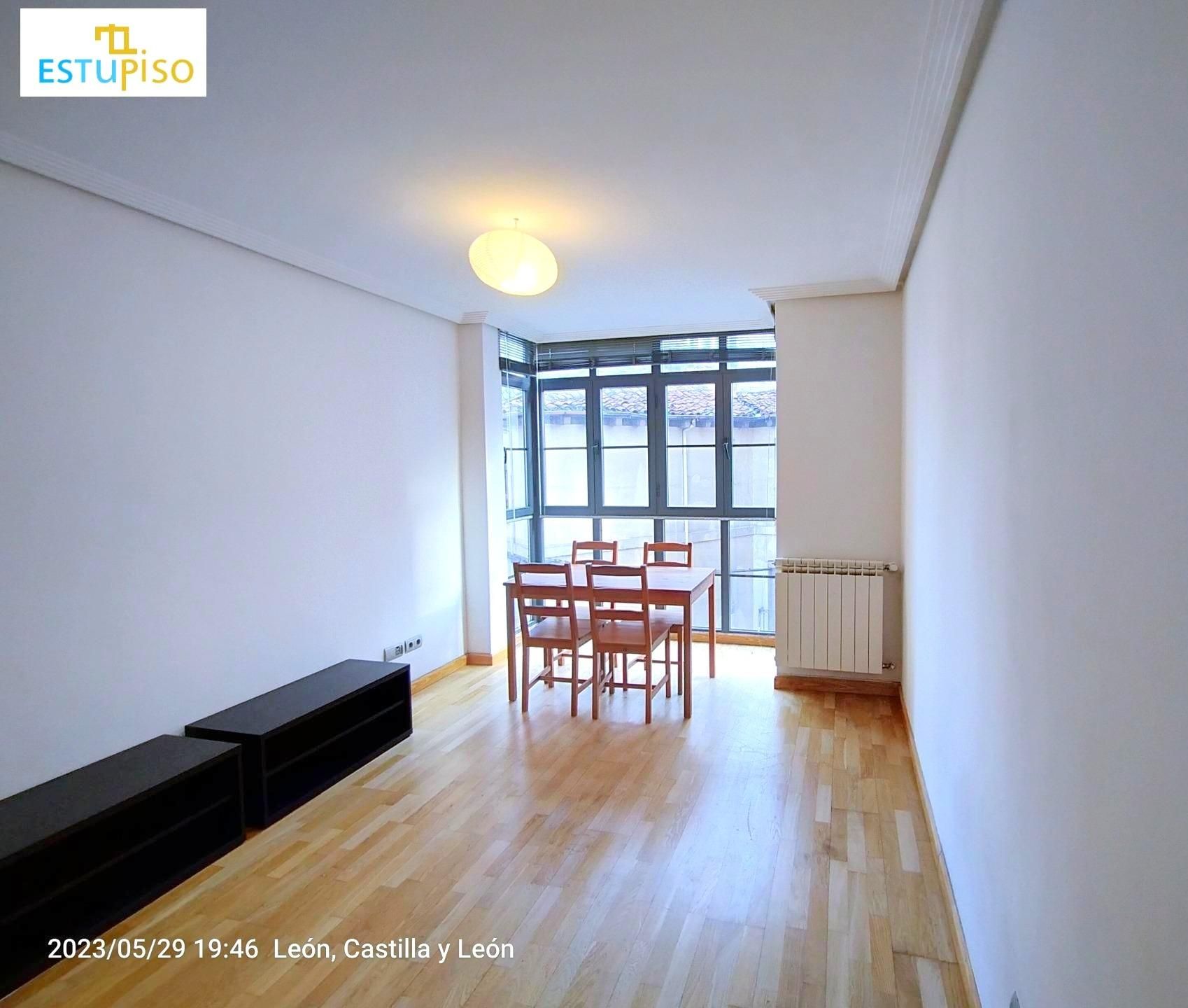 Living room of Flat for sale in León Capital   with Balcony