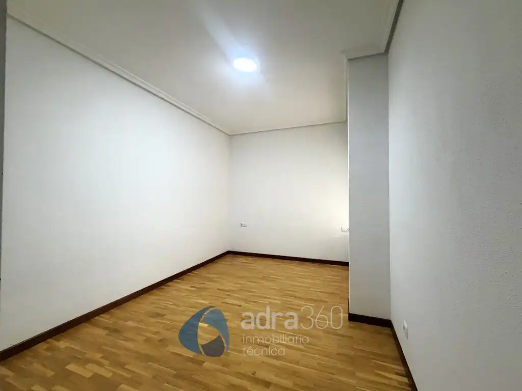 Wohnung zur Miete in  Logroño mit Heizung
