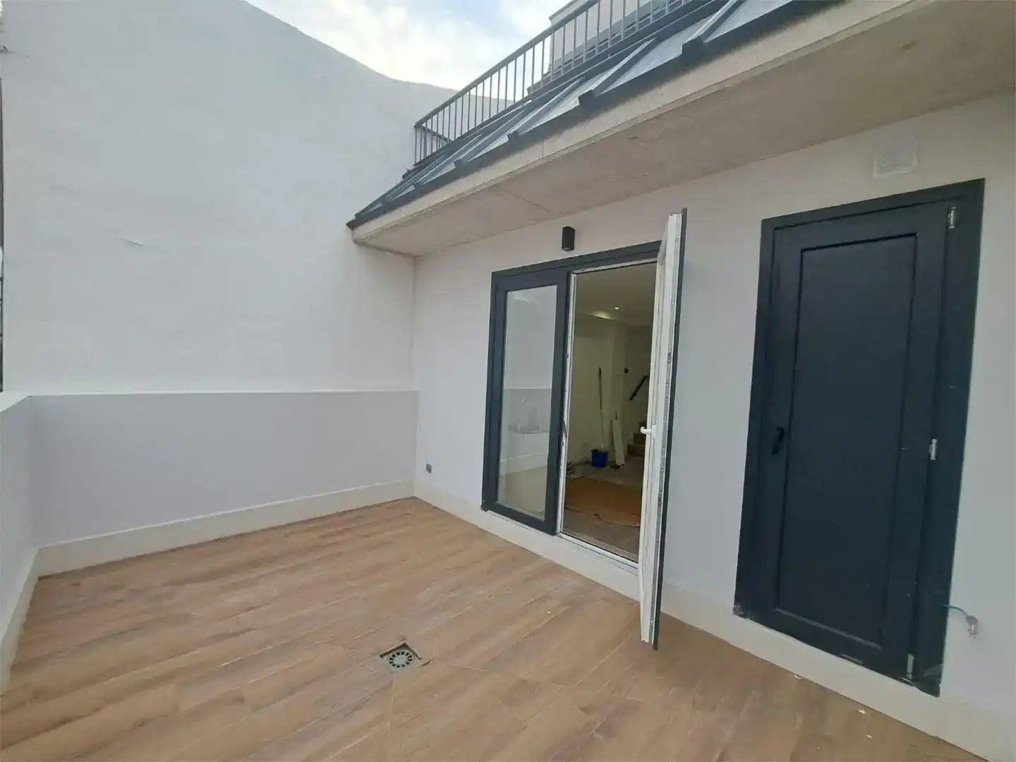Terrasse von Maisonette zur Miete in Madrid mit Abstellraum