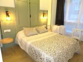 Dormitori de Estudi de lloguer en Gijón  amb Calefacció, Parquet i Moblat