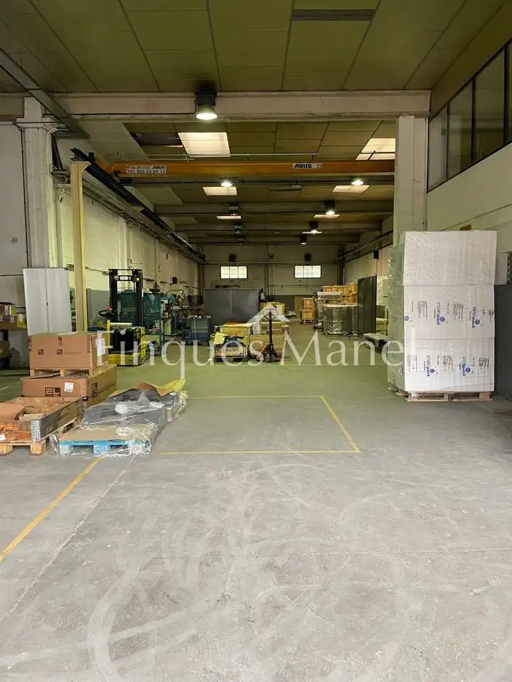 Nave industrial en venta en Cornellà del Terri