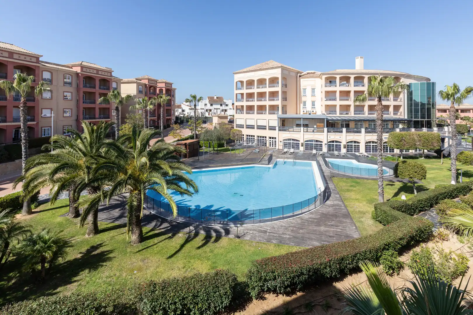 Piscina de Apartament de lloguer en Islantilla amb Aire condicionat, Calefacció i Terrassa