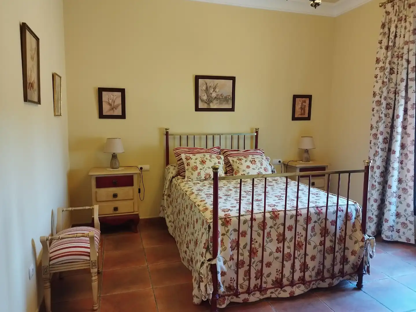 Dormitori de Finca rústica en venda en Berlanga amb Aire condicionat, Jardí privat i Piscina