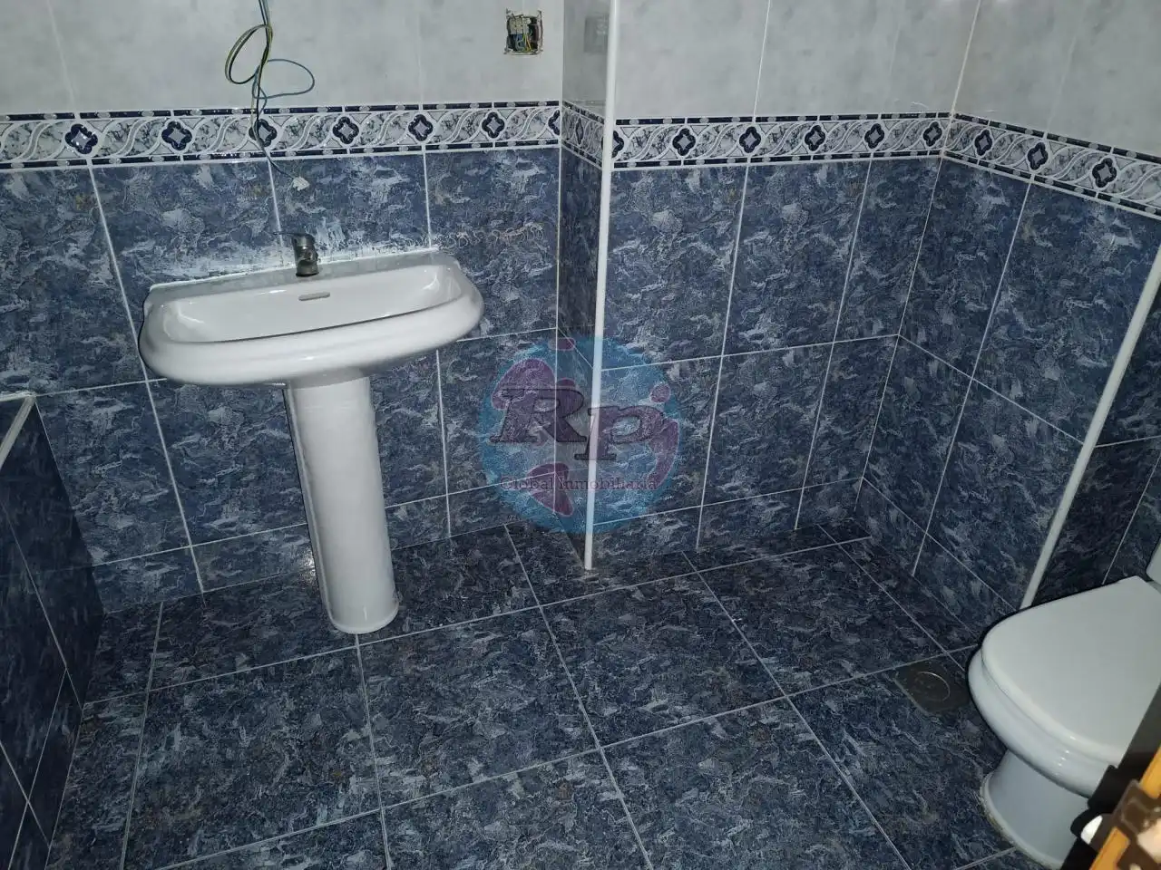 Baño de Piso en venta en Bembibre con Calefacción, Terraza y Trastero