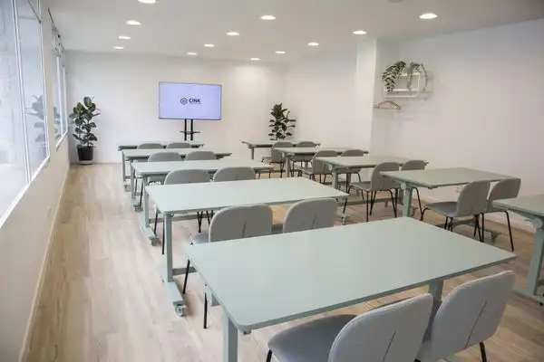 Büro zur Miete in Madrid mit Klimaanlage, Heizung und Terrasse