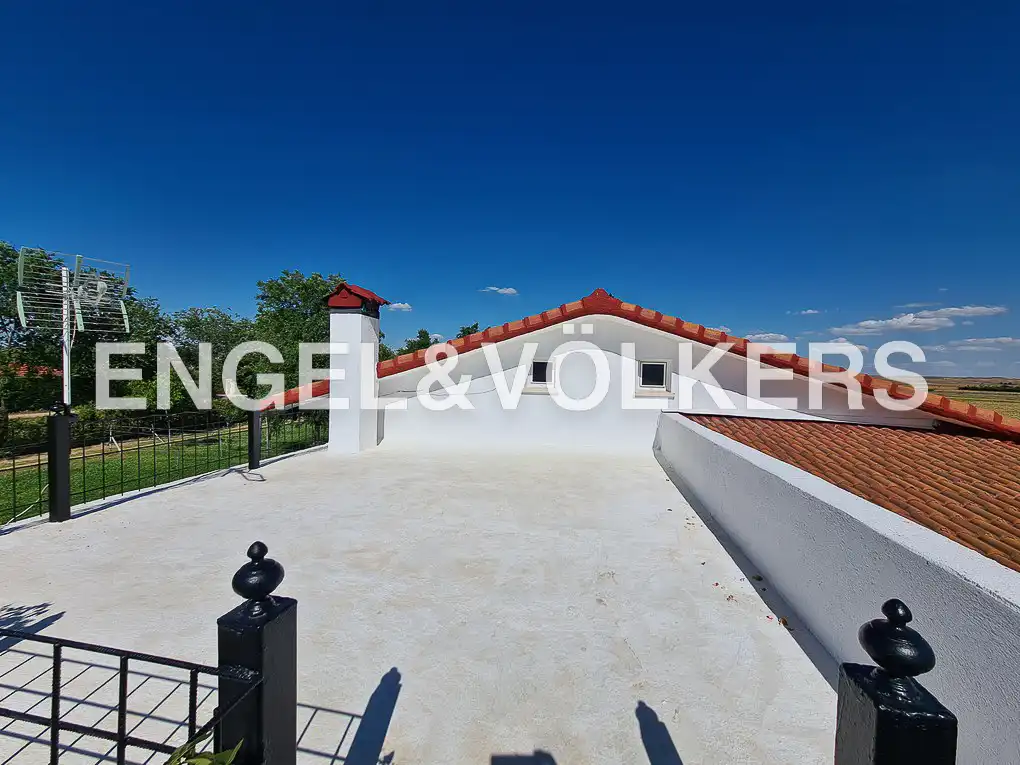 Terrassa de Casa o xalet en venda en Fuente El Saz de Jarama amb Calefacció, Jardí privat i Terrassa