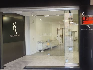 Locale commerciale in affitto a Carrer del Carme 6