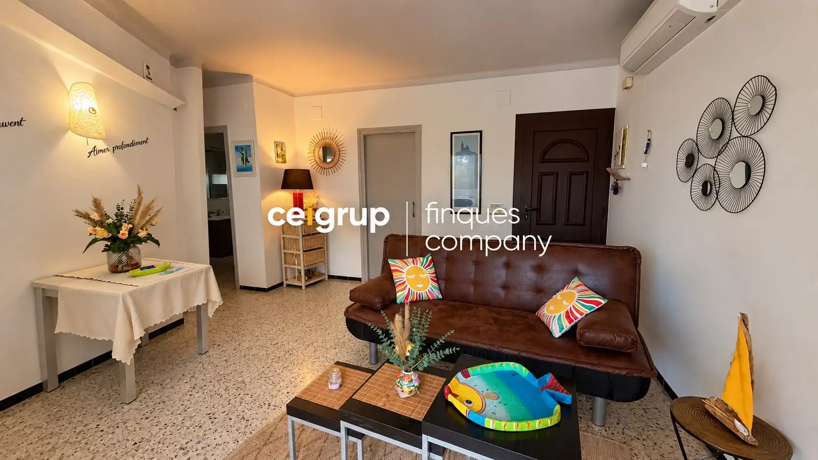 Living room of Flat for sale in Grifeu - Cap Ras - Els Estanys - Sant Genís