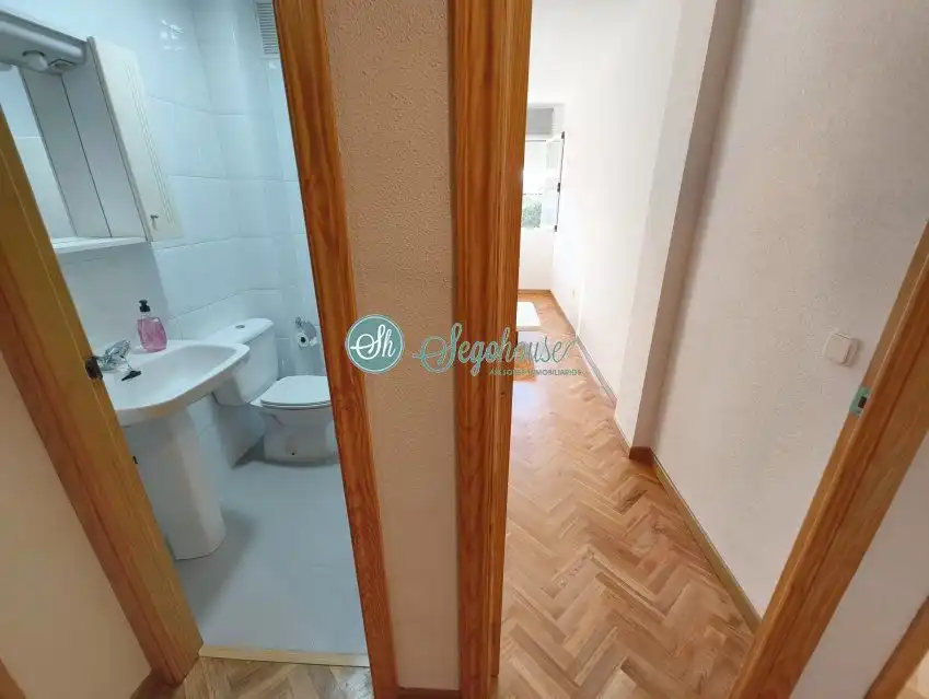 Wohnung zur Miete in Segovia mit Heizung, Parkett und Terrasse
