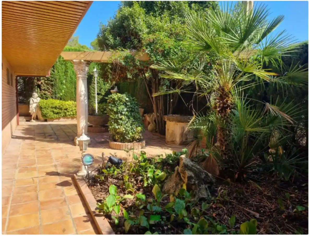 Country homes for sale in Lloc Barri de la Piscina, 6, La Llacuna