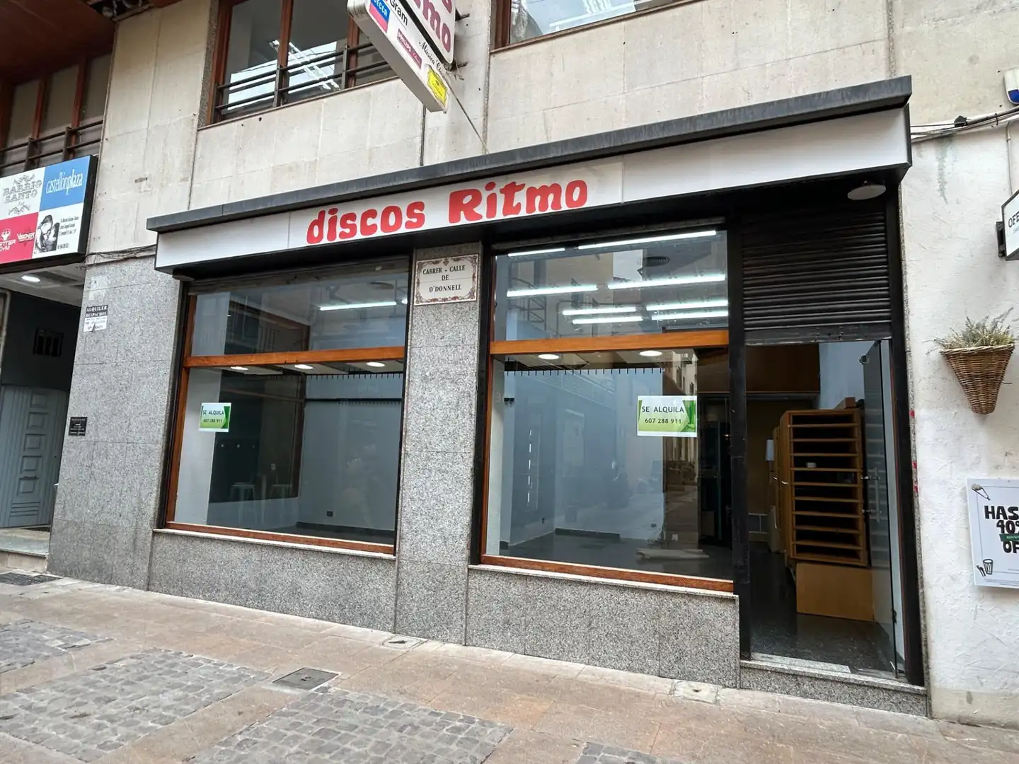 Local comercial de lloguer a Calle Calle O'Donnell