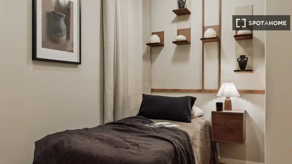 Habitación de Piso de alquiler en Barcelona con Aire acondicionado, Calefacción y Amueblado