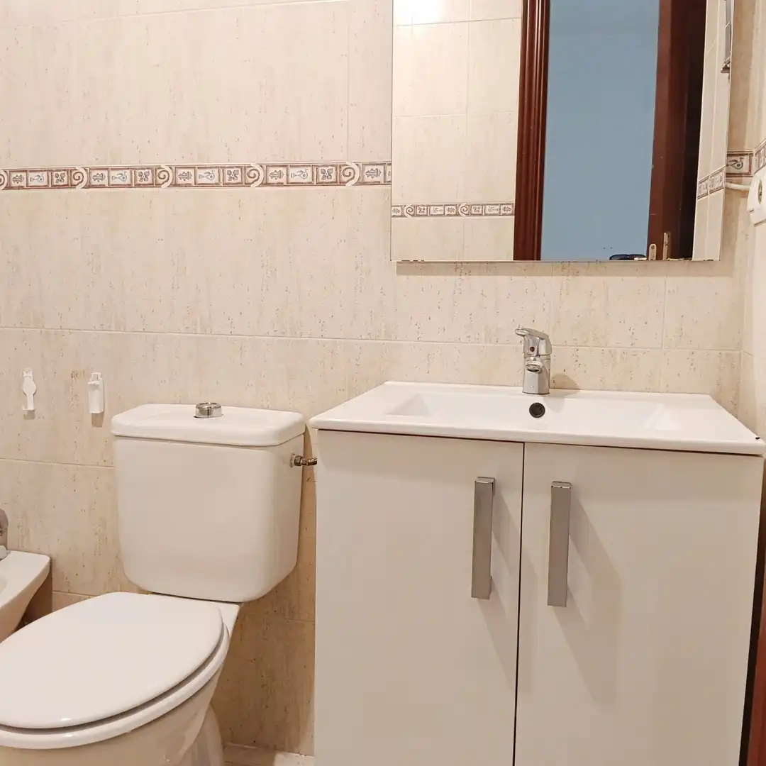 Baño de Dúplex en venta en Coria del Río con Aire acondicionado, Calefacción y Trastero