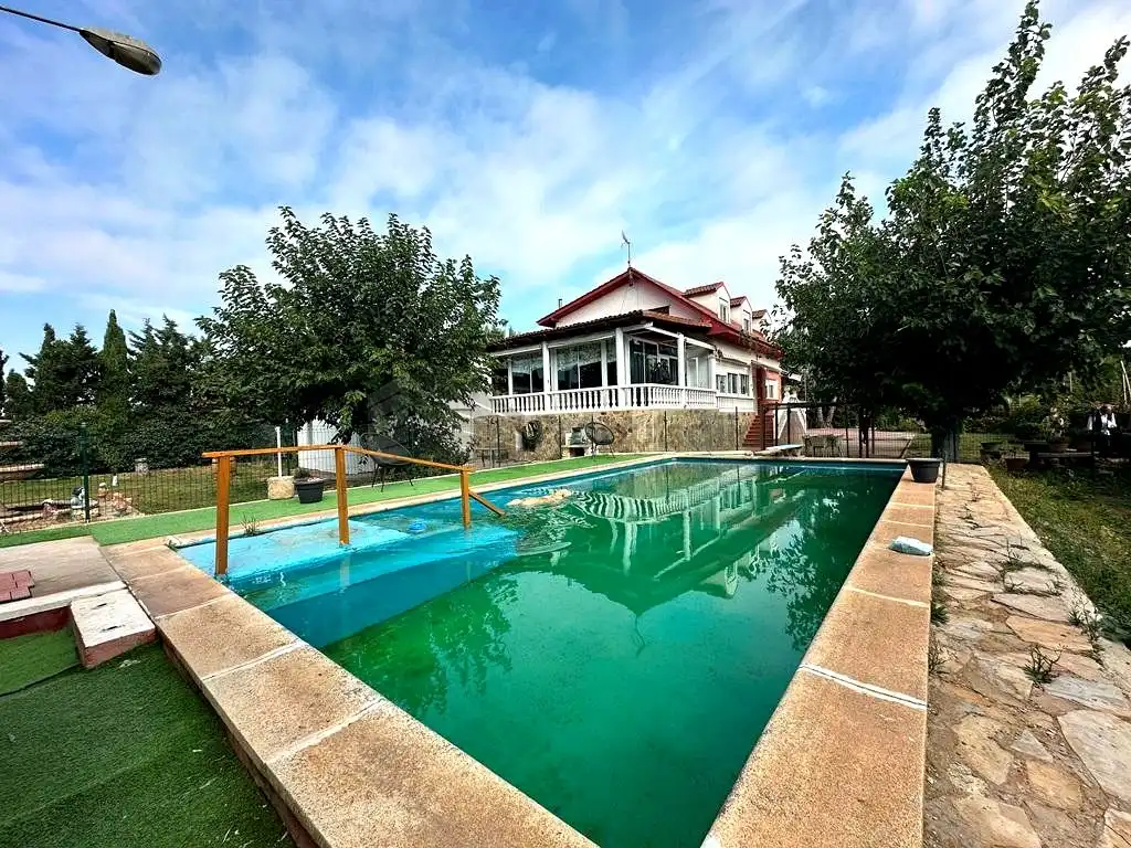 Casa o xalet en venda a Del Caracol, Utebo