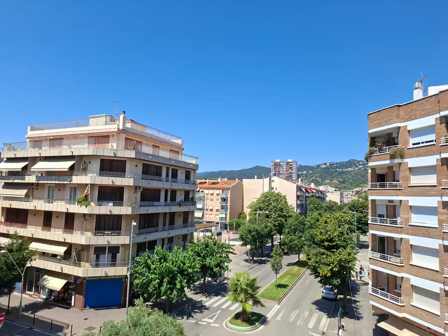 Außenansicht von Wohnung zur Miete in Pineda de Mar mit Terrasse, Möbliert und Ofen