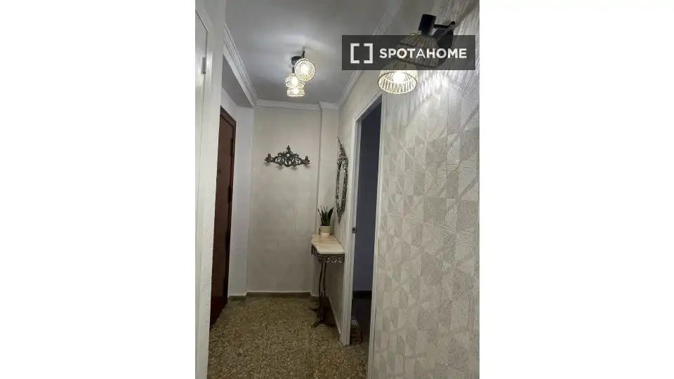 Room in Benimàmet