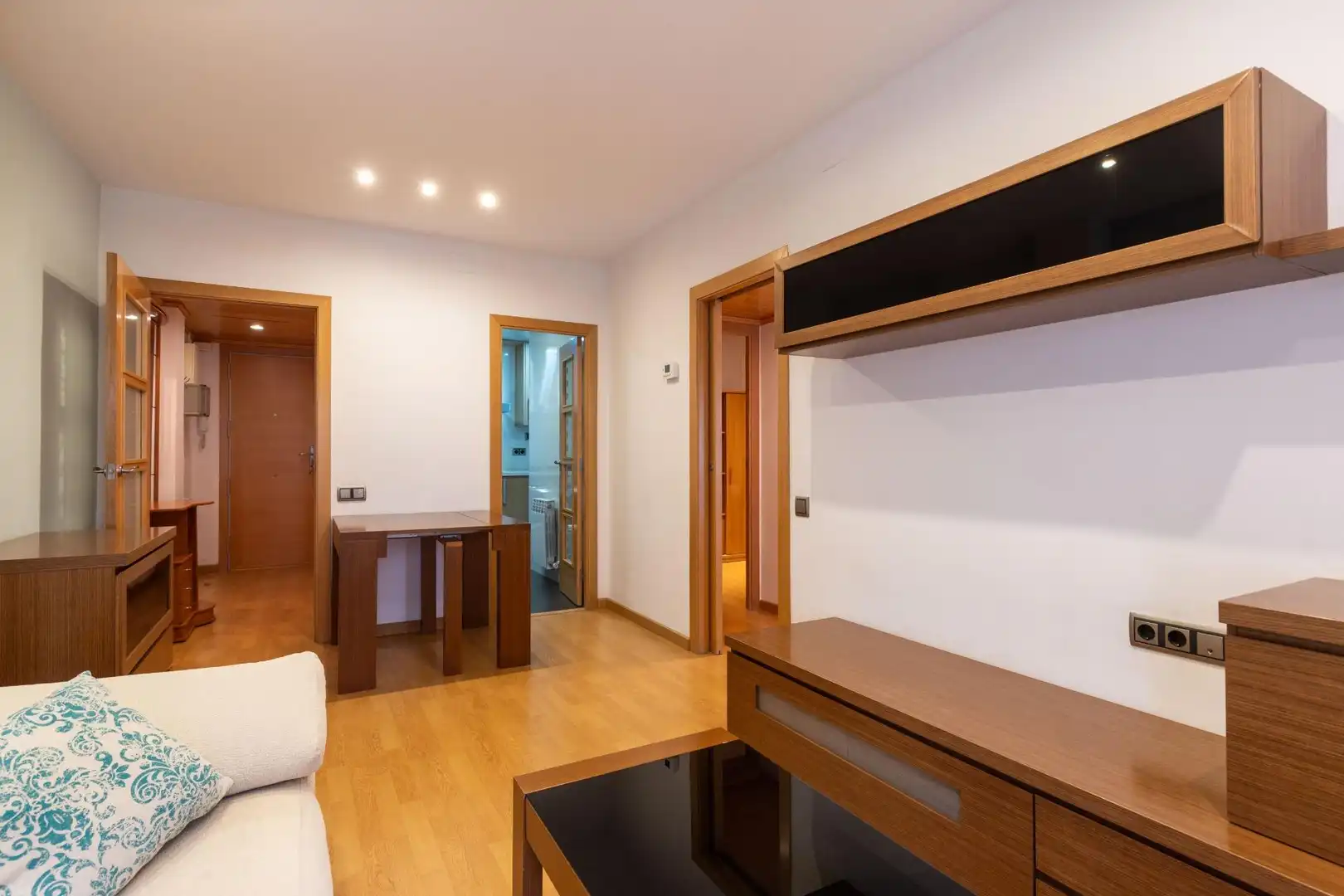 Flat for sale in Barcelona  with Air Conditioner, Heating and Parquet flooring