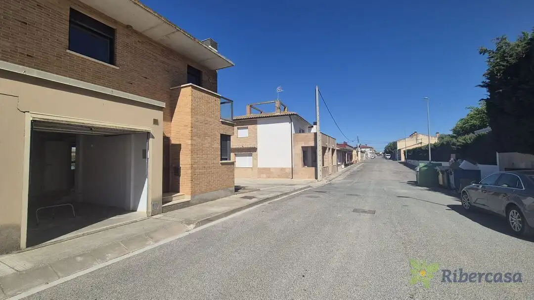Exterior view of Houses for sale in Fustiñana  with Private garden and Balcony