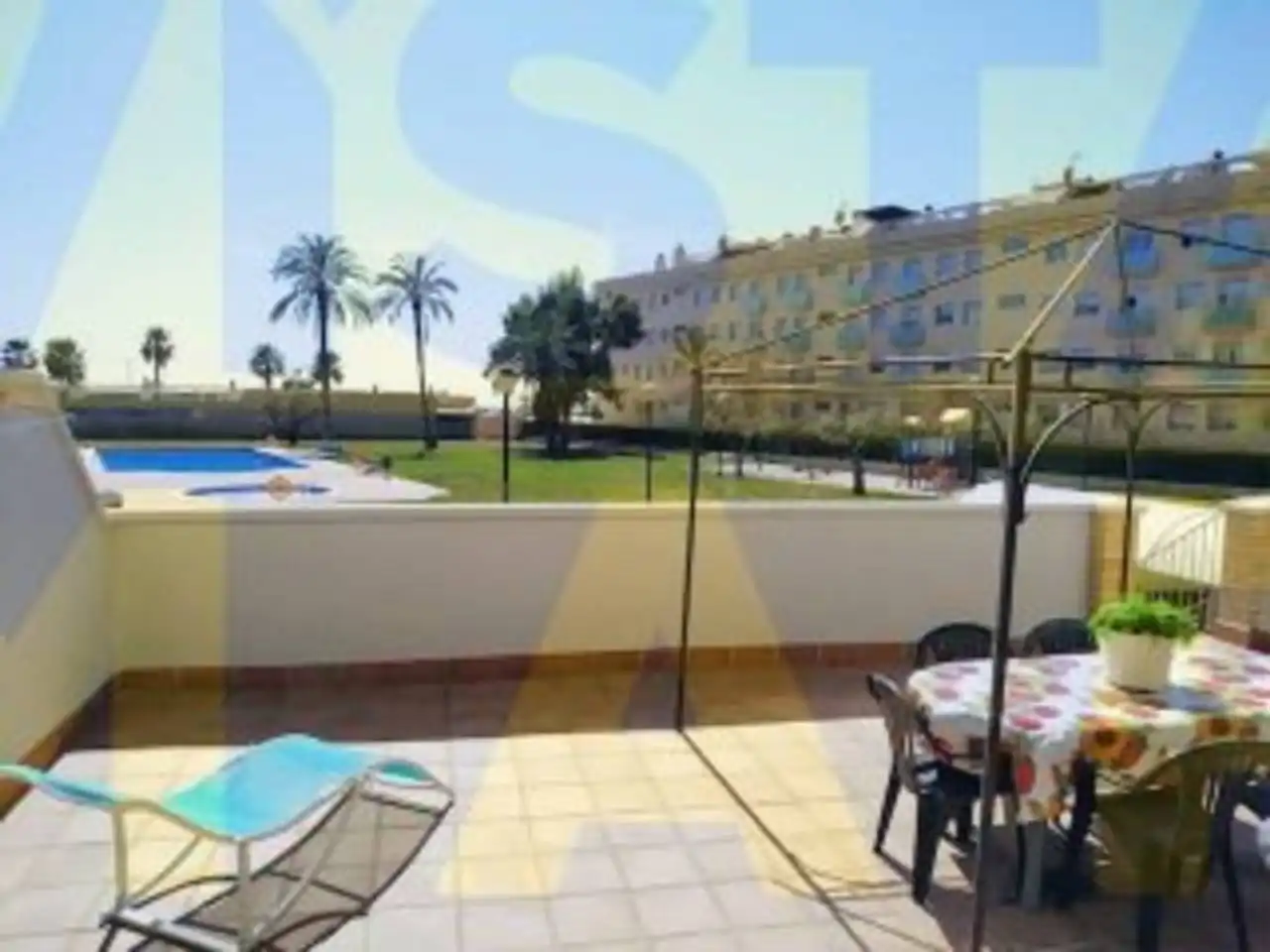 Terrassa de Pis en venda en Cubelles amb Aire condicionat, Calefacció i Jardí privat