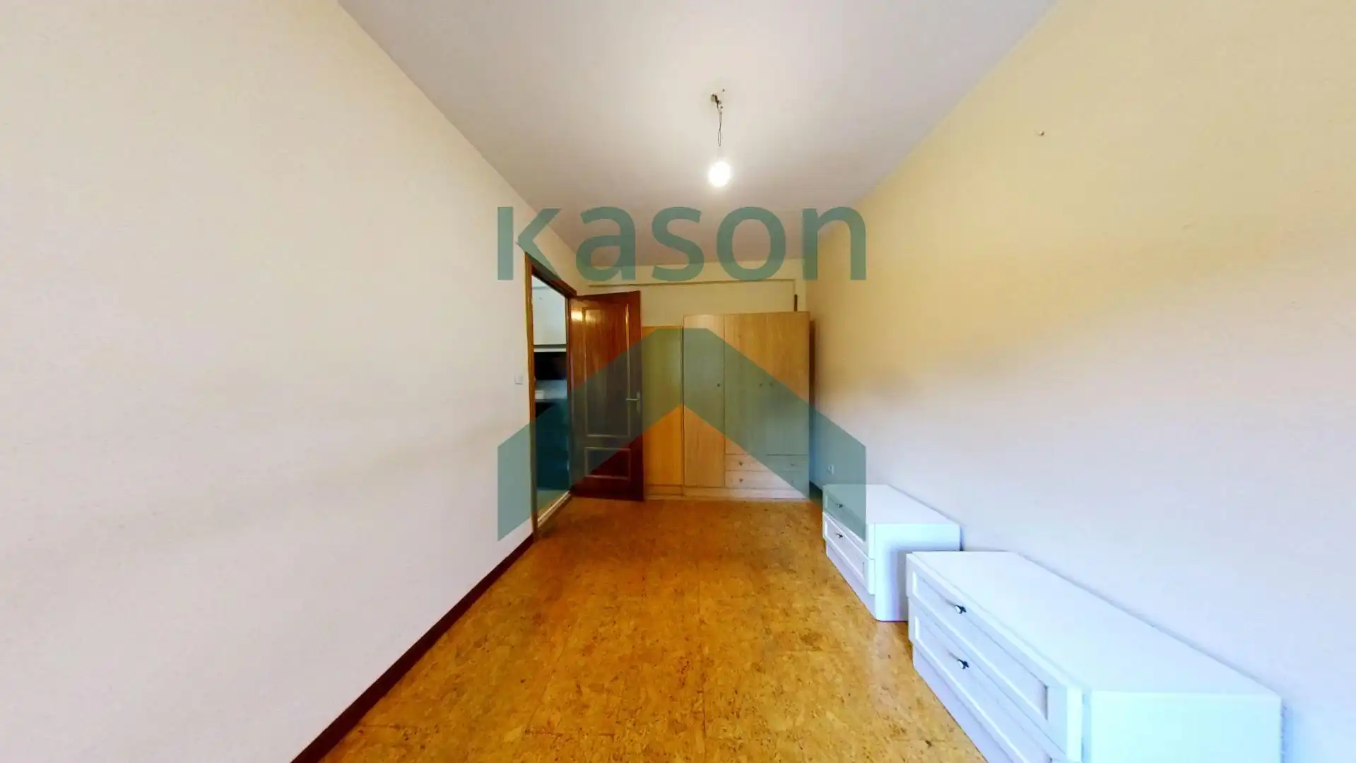 Piso en venta en Madrid con Calefacción, Terraza y Trastero