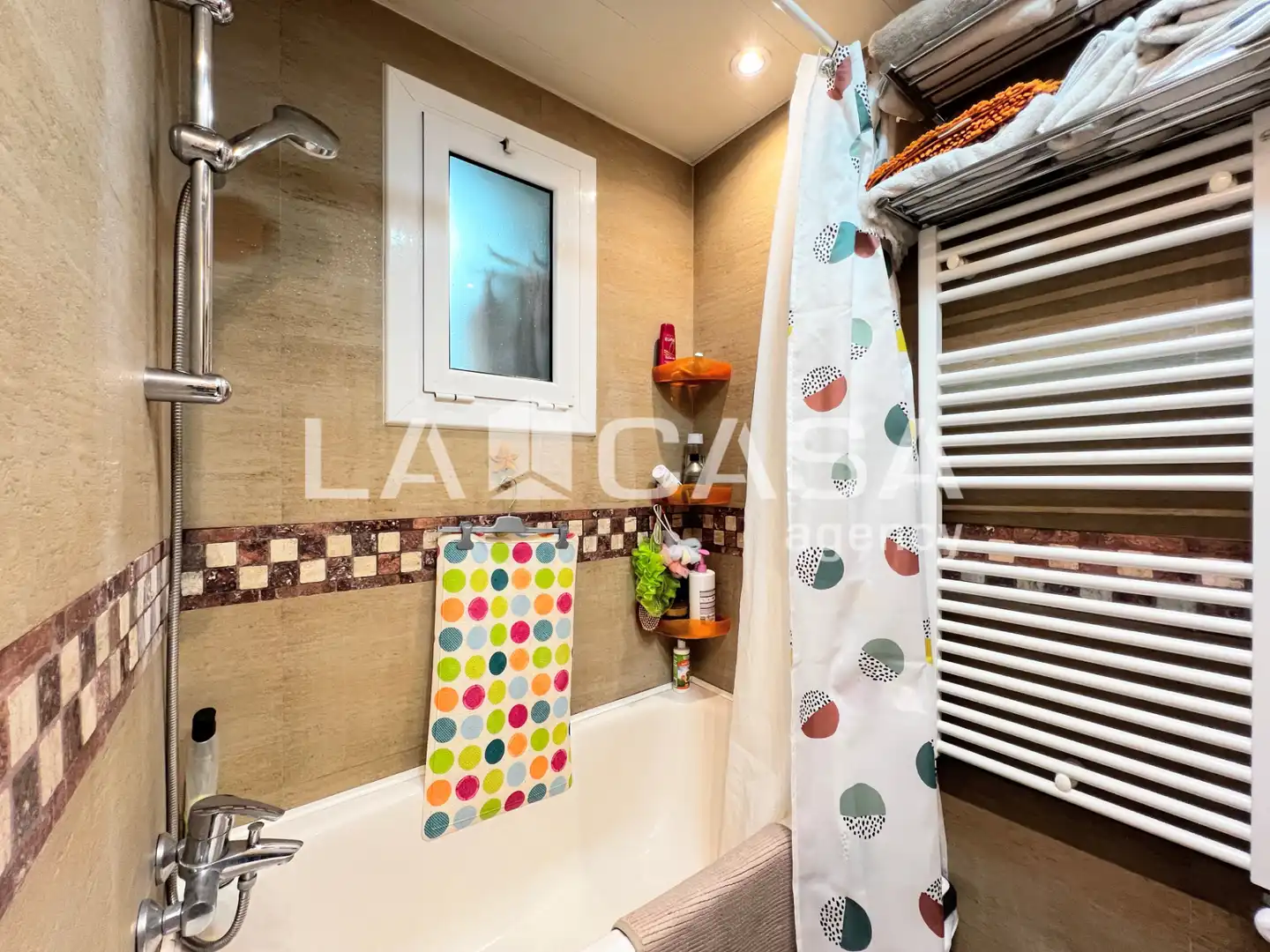 Bathroom of Flat for sale in Badalona  with Balcony