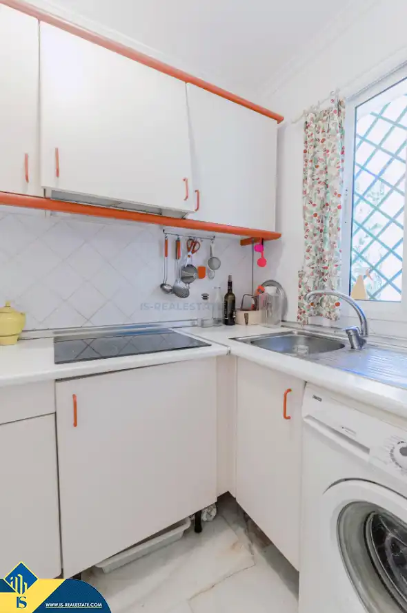 Cocina de Apartamento en venta en Marbella con Calefacción, Terraza y Amueblado