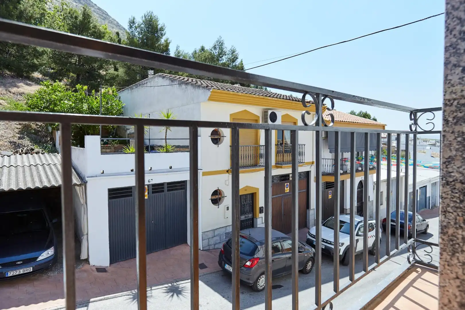 Exterior view of Houses for sale in Martos  with Air Conditioner, Heating and Furnished