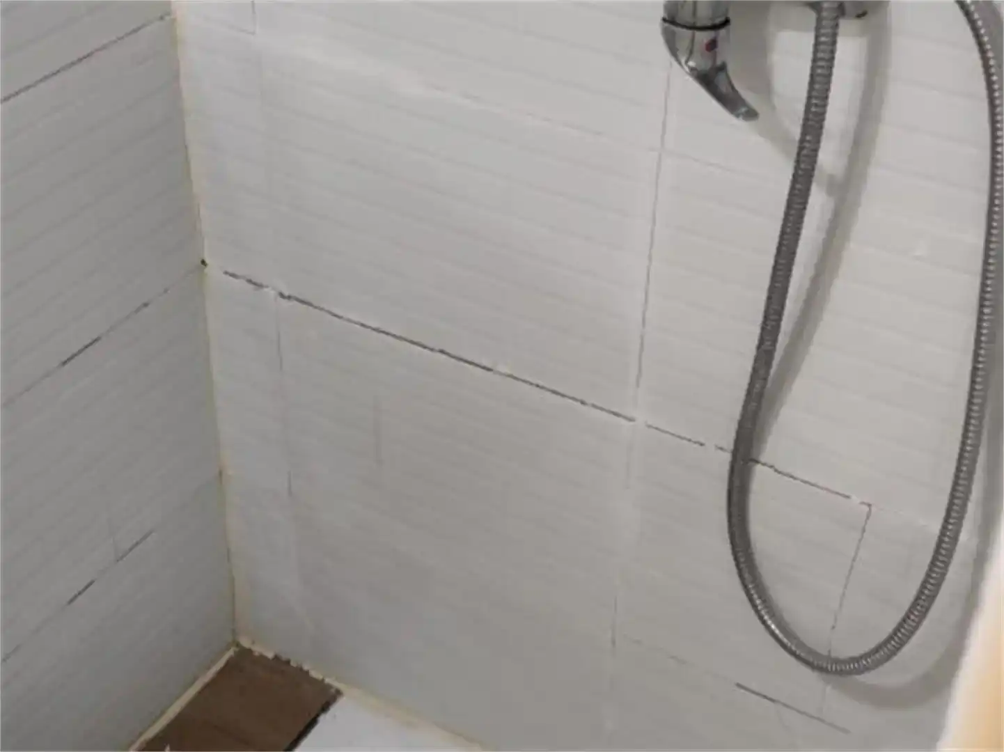 Bany de Casa adosada en venda en Enguera amb Aire condicionat, Piscina i Moblat