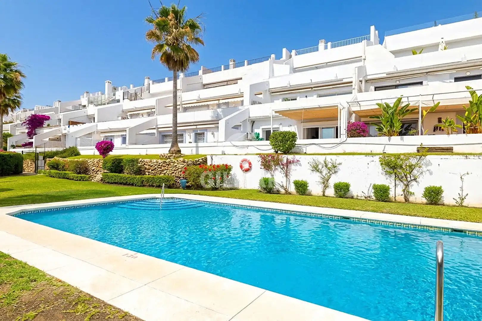Exterior view of Apartments for sale in Benahavís  with Heating, Swimming Pool and Balcony