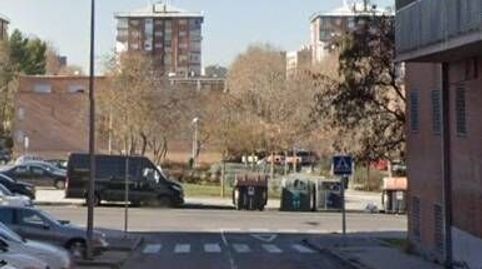 Foto 2 de Piso en venta en Calle Albuñuelas, Orcasur - 12 de Octubre, Madrid Capital