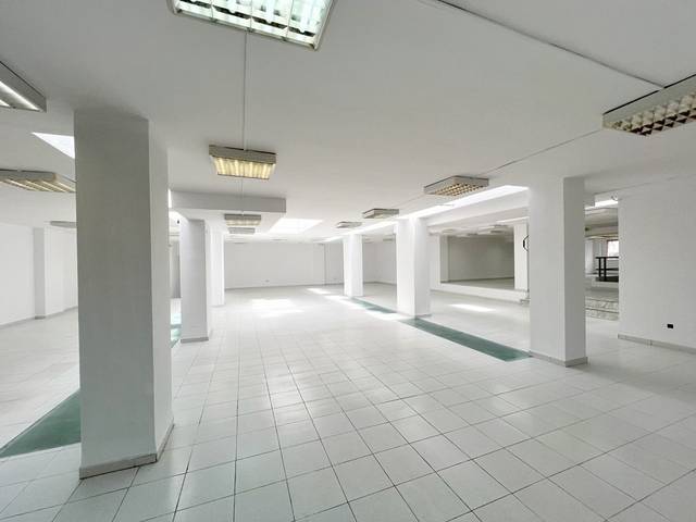 Local comercial en Venta en COMERÇ en Barris Marítims