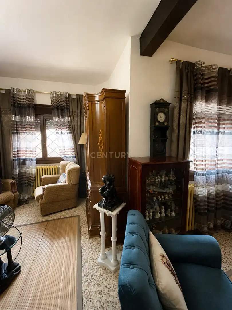 Sala d'estar de Casa o xalet en venda en Cáceres amb Jardí privat i Piscina