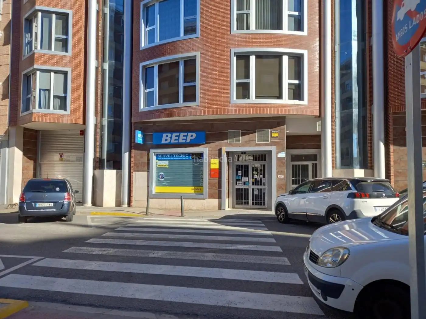 Local commercial à louer à Ronda de Joan Fuster 10