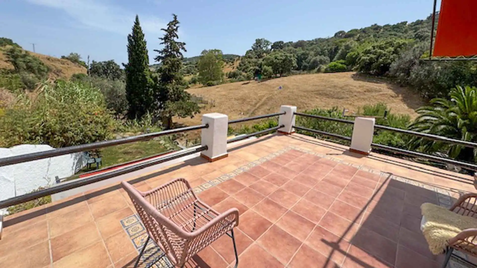 Terrassa de Casa o xalet en venda en Casares amb Jardí privat, Terrassa i Piscina