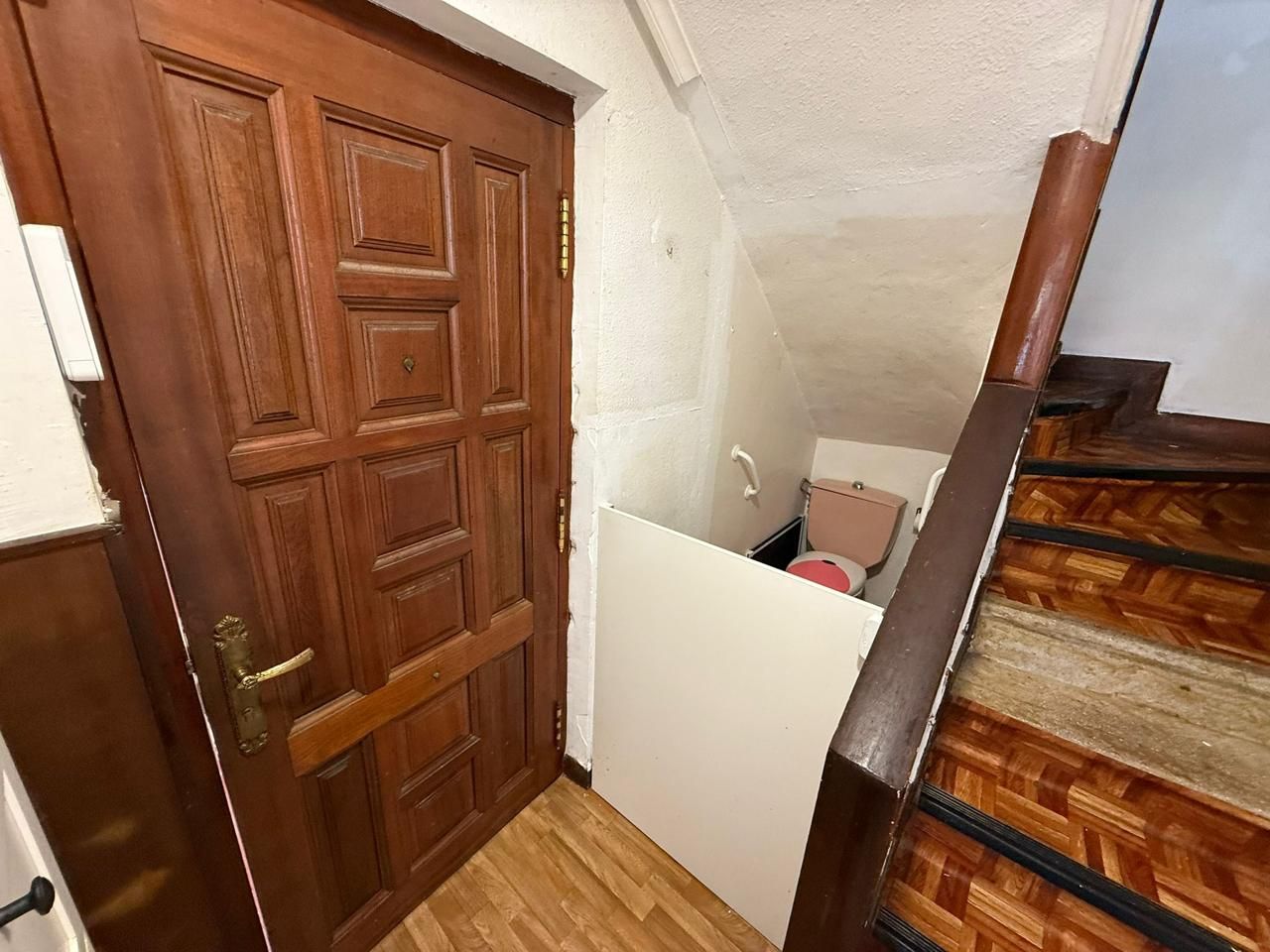 Casa adosada en venda en Castro-Urdiales amb Calefacció, Traster i Moblat