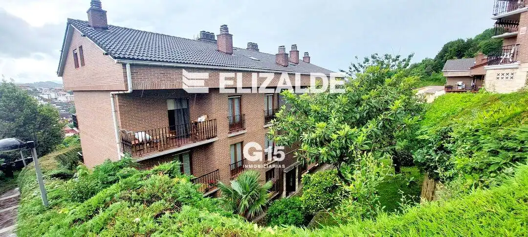 Jardín de Piso en venta en Donostia - San Sebastián  con Calefacción, Jardín privado y Terraza