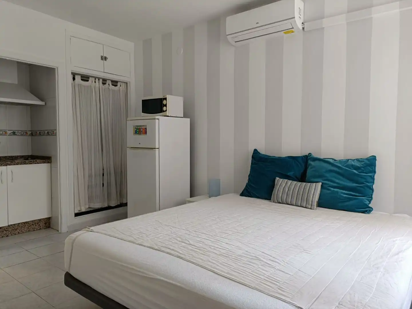 Bedroom of Study for rent in Sevilla  with Air Conditioner, Heating and Furnished
