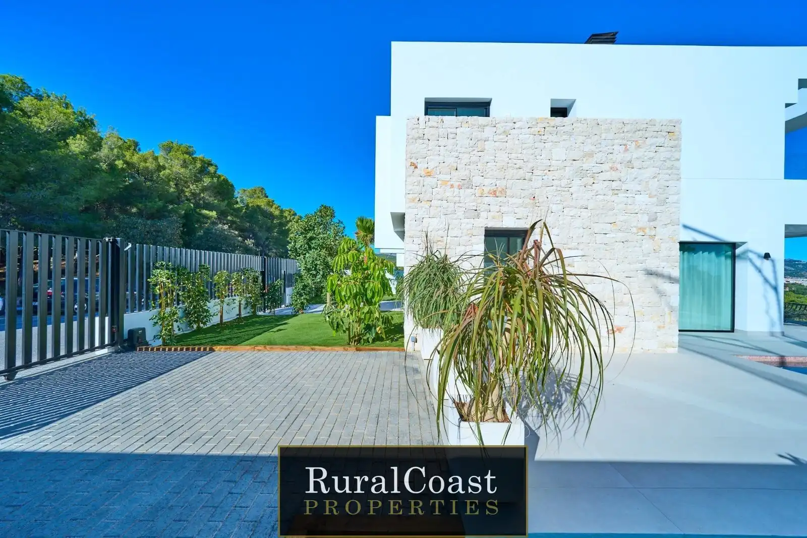 Detached house with pool for sale in Balcon de Ponoig, imagen 6