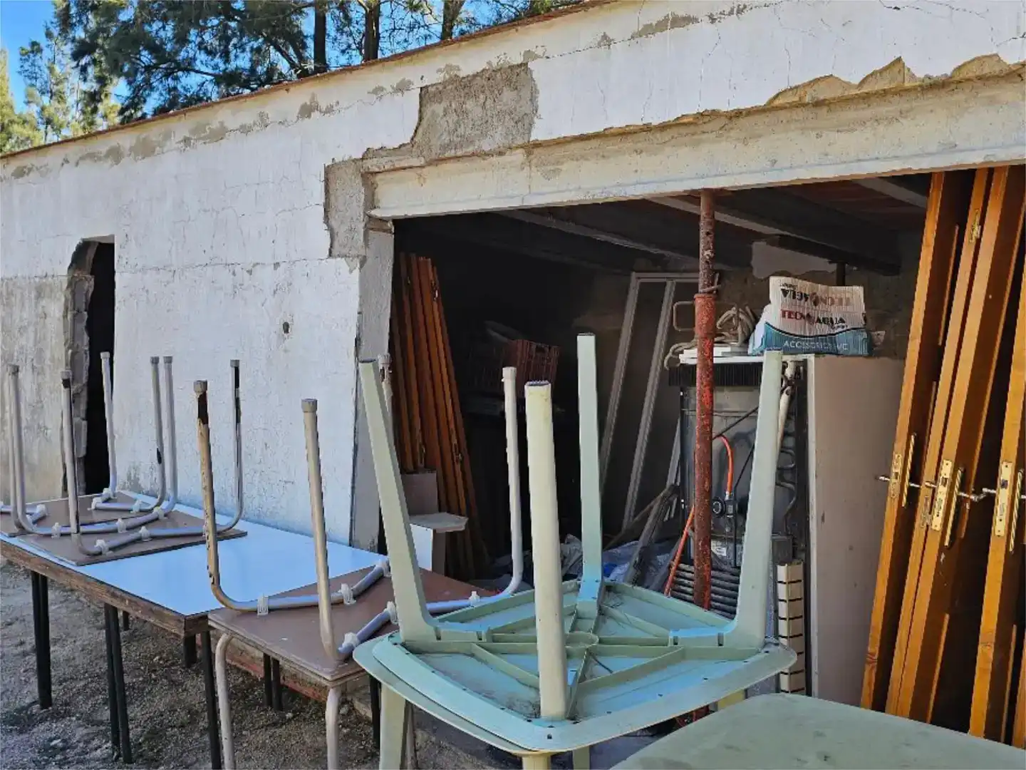 Vista exterior de Pis en venda en Oliva amb Jardí privat