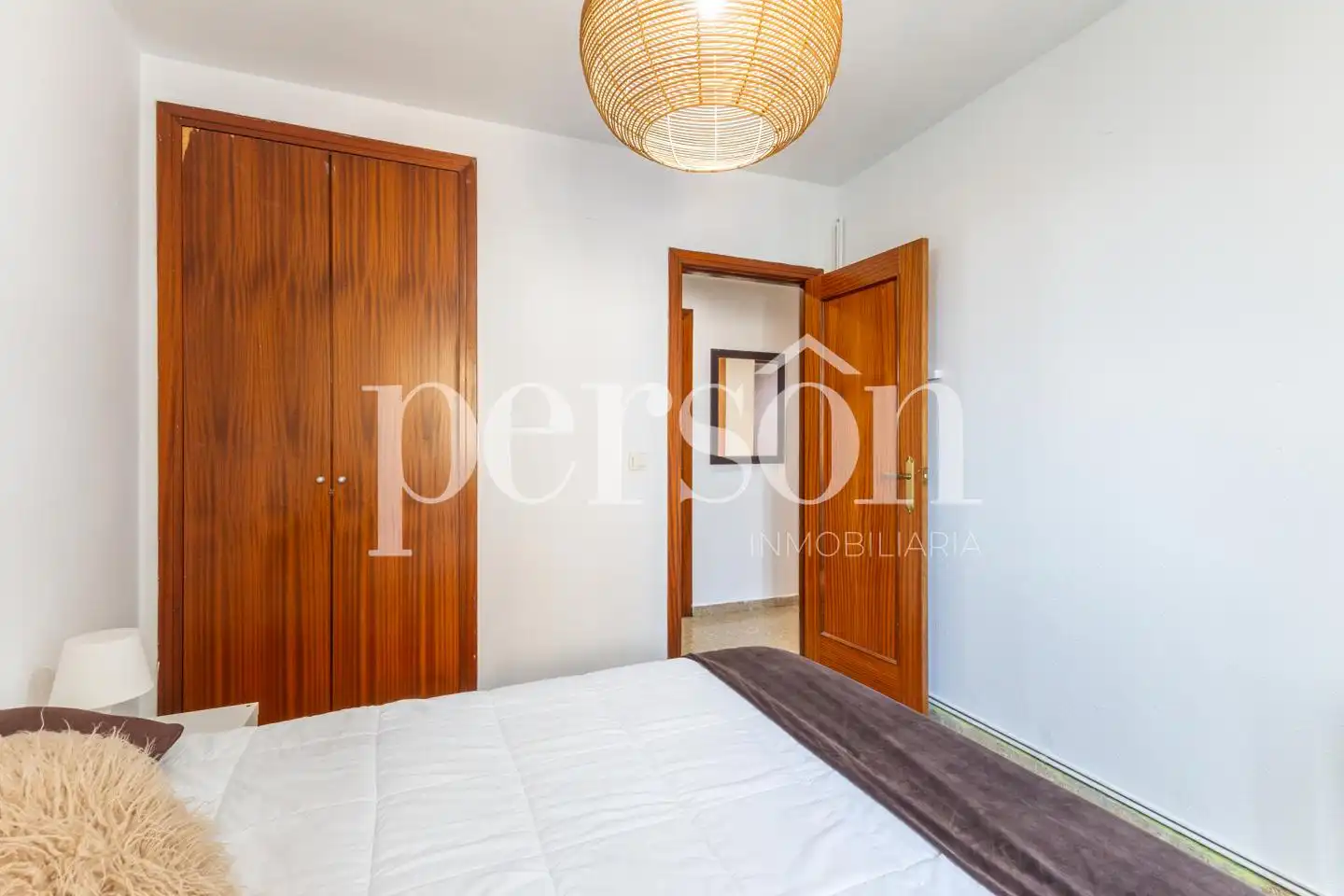 Habitación de Piso de alquiler en Valencia con Aire acondicionado y Amueblado