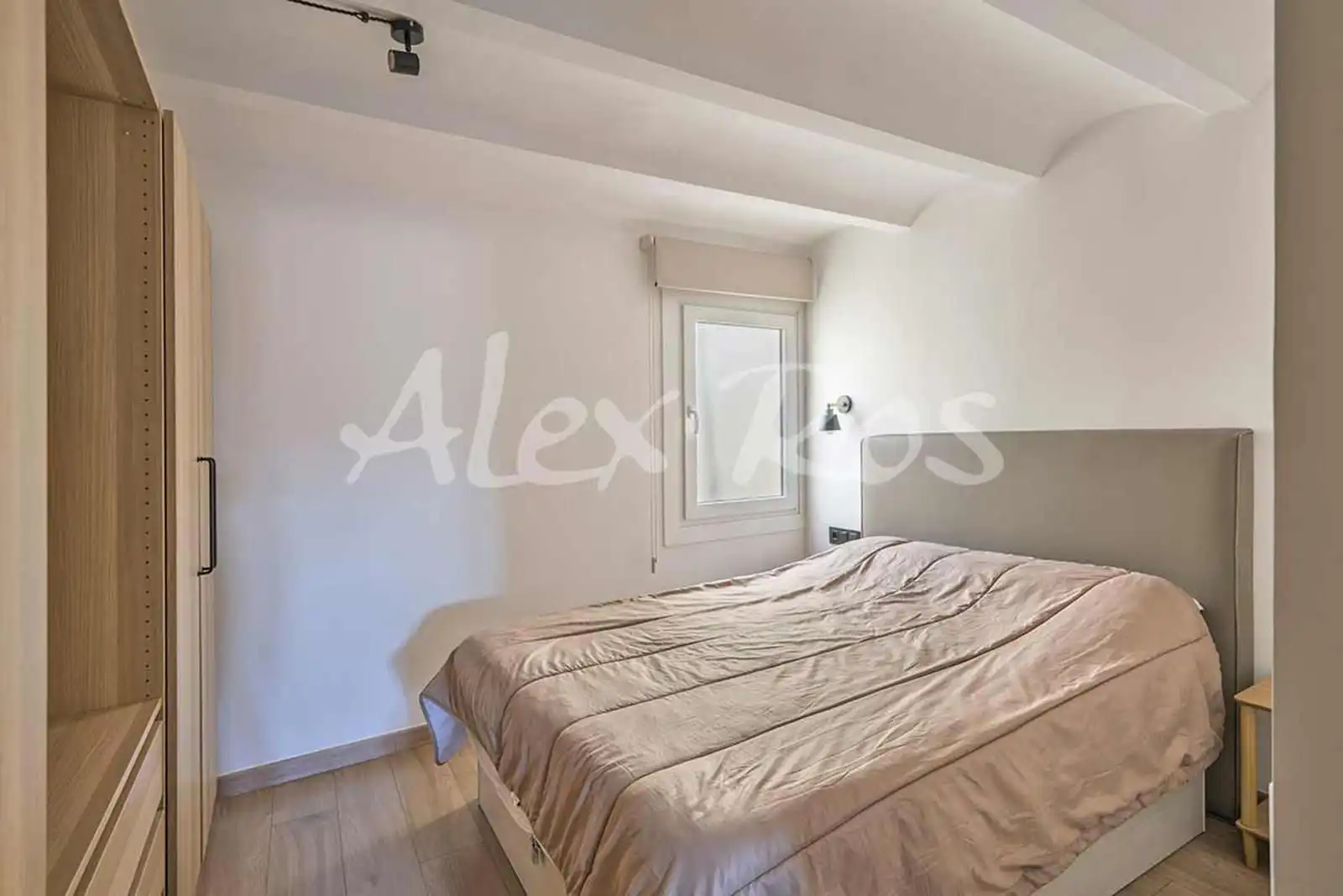 Habitación de Ático en venta en Puigcerdà con Aire acondicionado y Calefacción