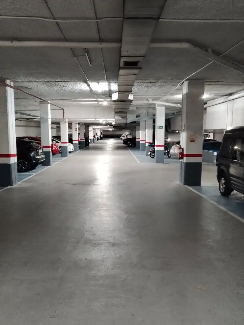 Parking of Garage for rent in Madrid