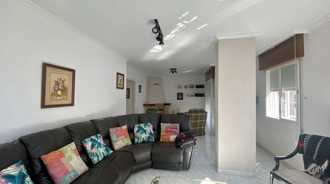 Vivienda en tres plantas en el centro de O Grove, immagine 3