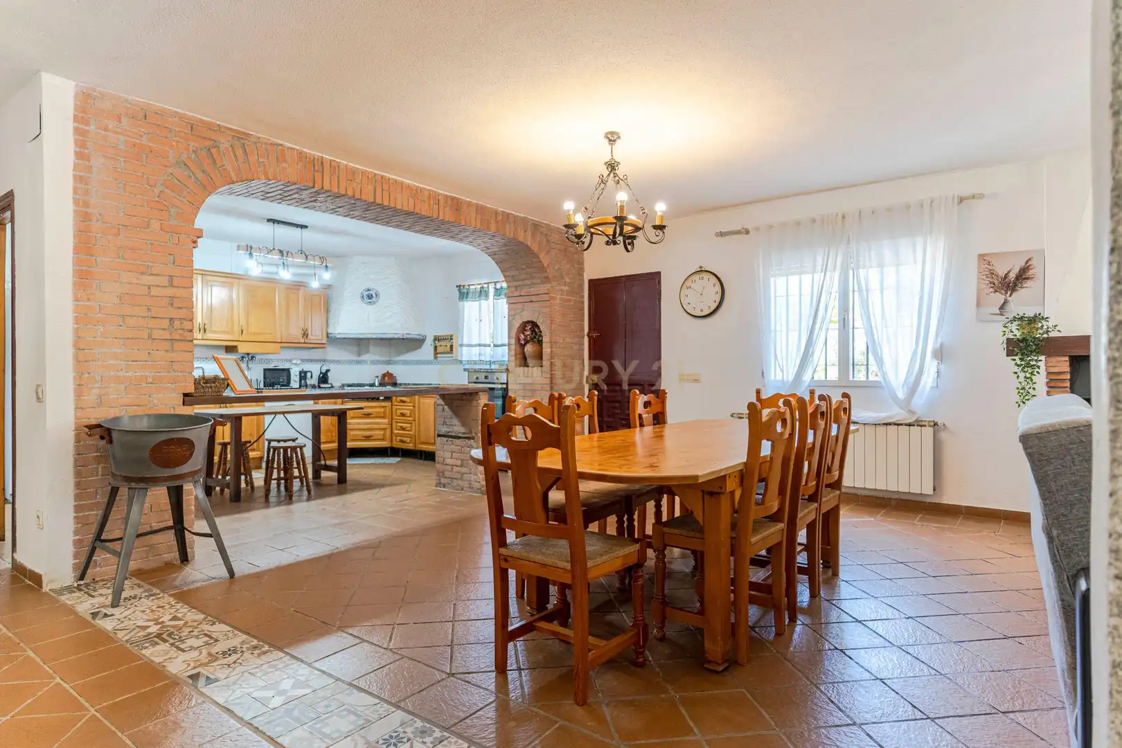 Comedor de Edificio en venta en Gójar